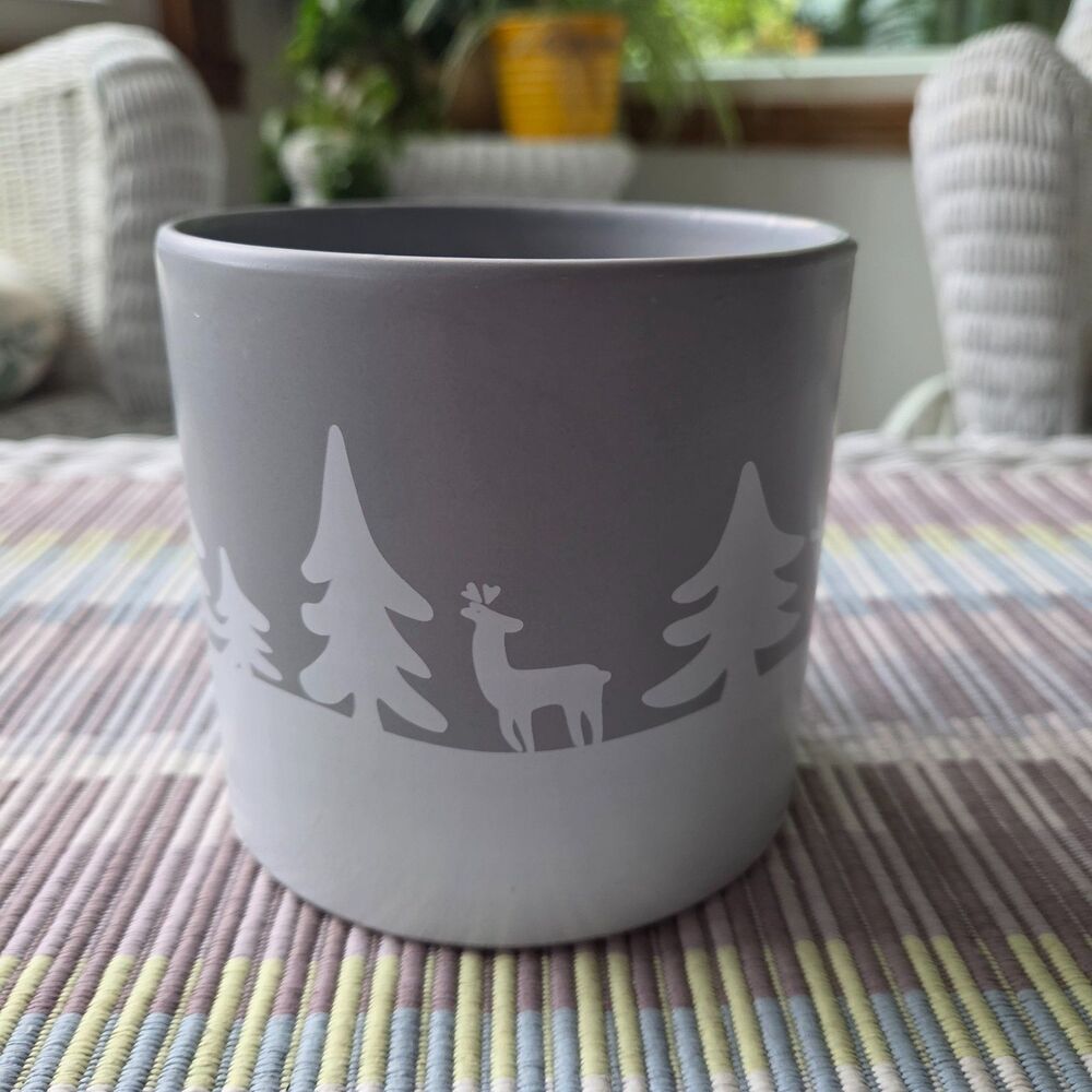 Festive Woodland Reindeer Planter - Gray & White Holiday Ceramic Winter Decor